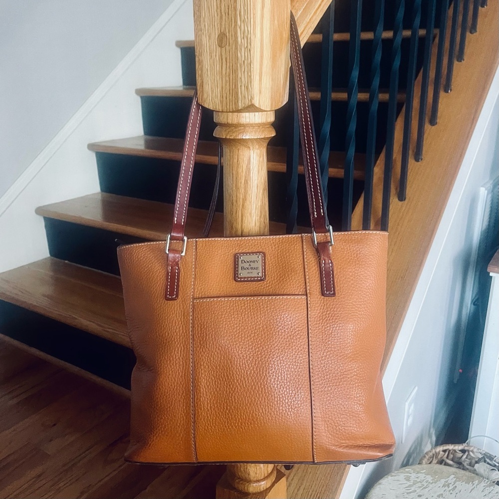 Dooney And Bourke Lexington Shopper Pebbled Leather Shoulder Tote Bag Camel Tan - Picture 2 of 16